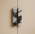 Super White Calacatta Lineo møbelhåndtak i marmor thumbnail